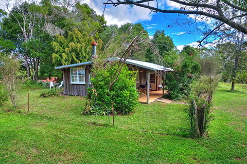 Avalon Noosa Farm Cottages - Accommodation Southport 5