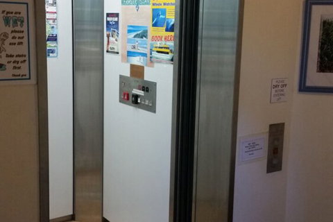 Alexander Beachfront Apartments - Accommodation Southport 7