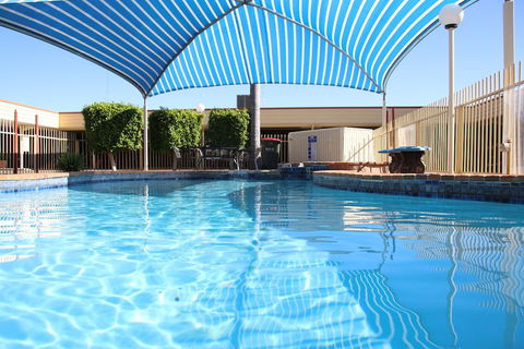 Macintyre Motor Inn - Southport Accommodation 2
