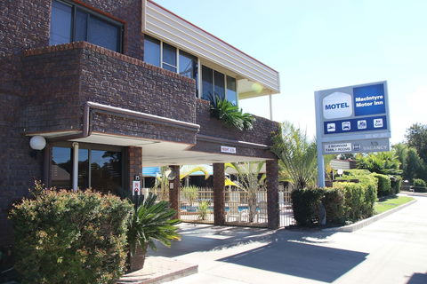 Macintyre Motor Inn - Southport Accommodation 0