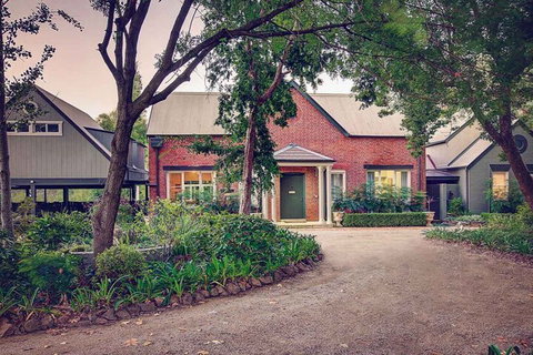 Evanslea Luxury Boutique Accommodation - Southport Accommodation 1