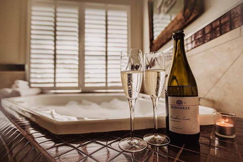 Evanslea Luxury Boutique Accommodation - Southport Accommodation 6