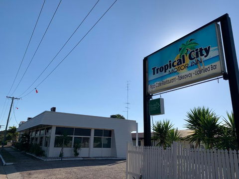Tropical City Motor Inn - Southport Accommodation 2