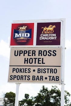 Pinnacles QLD Southport Accommodation