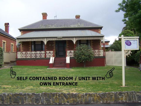 RJs Bed & Breakfast - Southport Accommodation 4