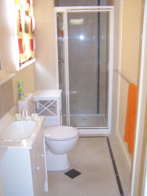 RJs Bed & Breakfast - Southport Accommodation 1