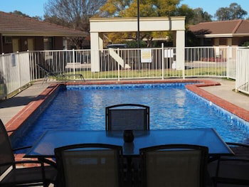 Jacaranda Motel & Holiday Units - Accommodation Southport 3