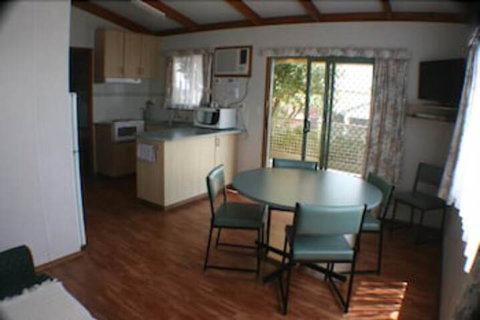 Sea Vu Caravan Park - Accommodation Southport 3
