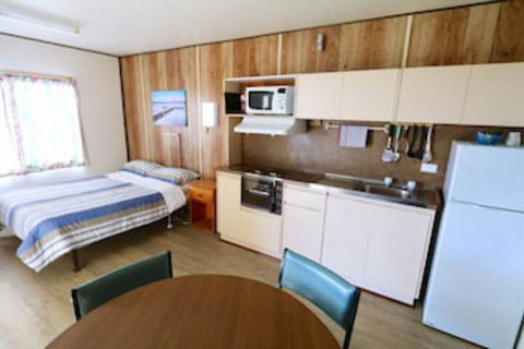 Sea Vu Caravan Park - Accommodation Southport 0