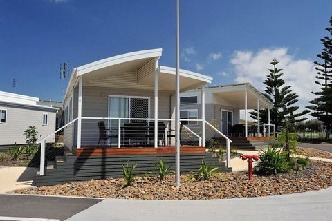 NRMA Stockton Beach Holiday Park - Accommodation Southport 1