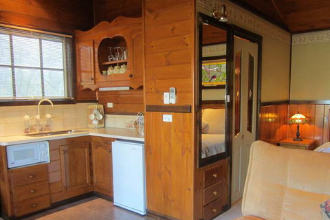 Willowlake Cottages - Accommodation Southport 7