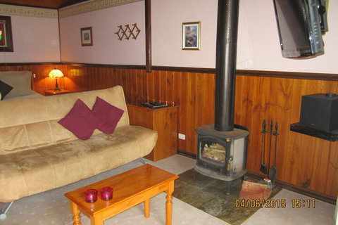 Willowlake Cottages - Accommodation Southport 2