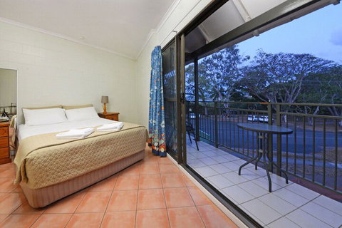 Whitsunday Waterfront Apartments - Accommodation Southport 1