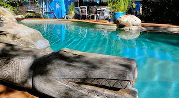 Vatu Sanctuary - Southport Accommodation 2