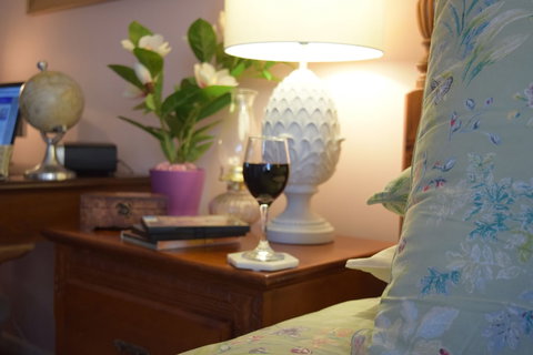 Meurants Manor Bed & Breakfast - Accommodation Southport 4