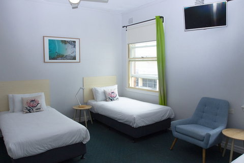 Grand Hotel Rockdale - Accommodation Southport 3
