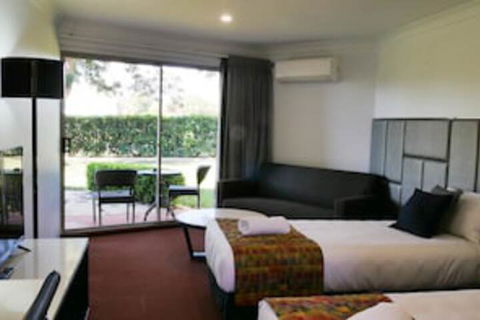 Country Capital Motel - Southport Accommodation 0