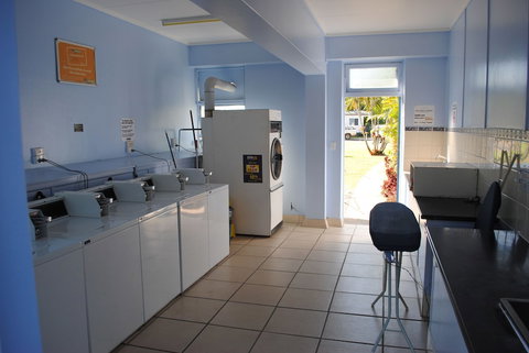 Riverside Tourist Park - Accommodation Southport 3