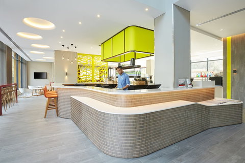 Holiday Inn Express Sydney Macquarie Park, An IHG Hotel - Accommodation Southport 2