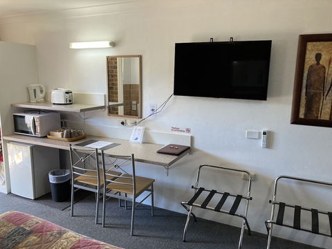 Golden Grain Motor Inn - Southport Accommodation 6