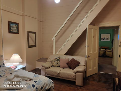 Bourke Apartments - Southport Accommodation 6