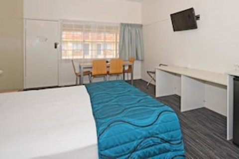 Urangan Motor Inn - Southport Accommodation 4