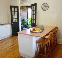 The Bank B  B West Wyalong - Southport Accommodation
