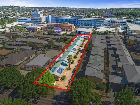 Apollo Lodge - Accommodation Southport 0