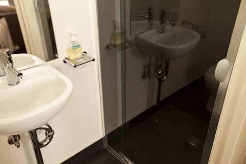 Allawah Bendigo - Accommodation Southport 2