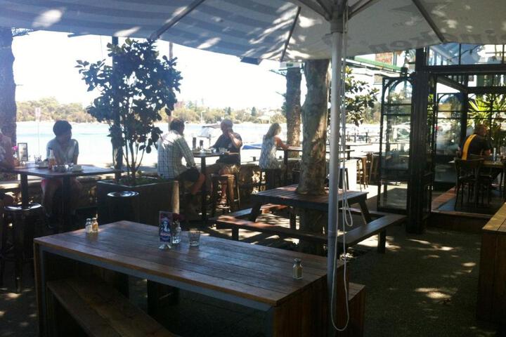 East Fremantle WA Southport Accommodation