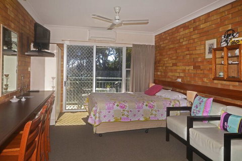 Shelly Beach Motel - Southport Accommodation 6
