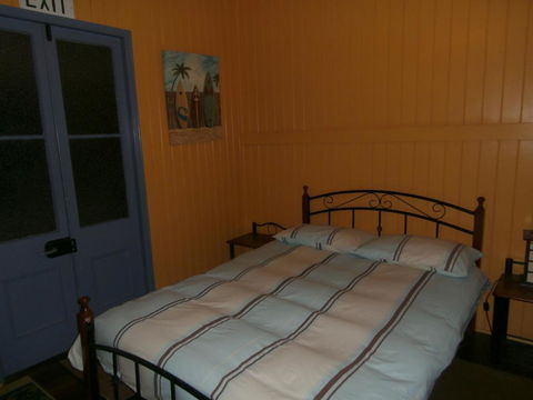Mango Tourist Hostel - Southport Accommodation 5