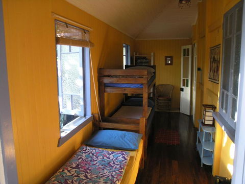 Mango Tourist Hostel - Southport Accommodation 4