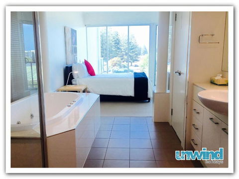 Gallery Resort Apartments - Southport Accommodation 4