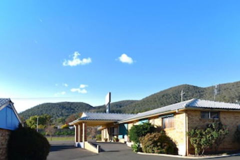 Almond Inn Motel - Southport Accommodation 0