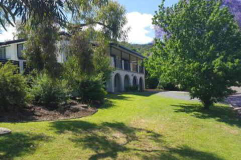 Tamworth Exclusive B & B - Southport Accommodation 0