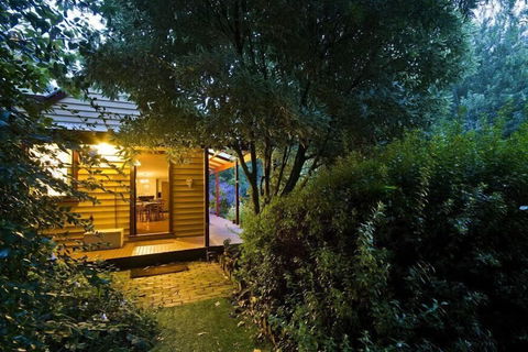 Lemonade Creek Cottages - Southport Accommodation 1
