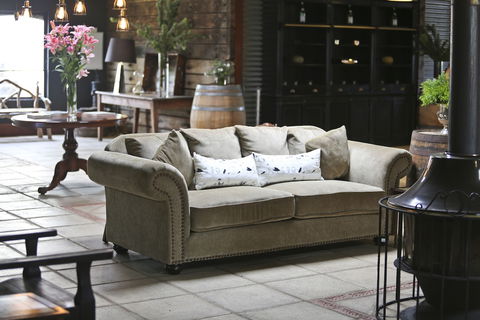 One Paddock Currency Creek Winery Villas - Southport Accommodation 2