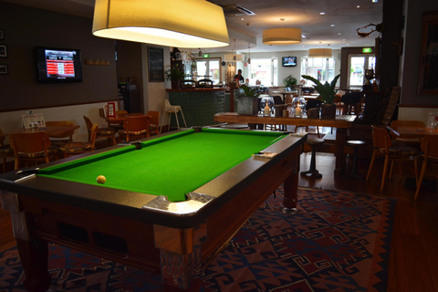 Royal Hotel Bowral - Southport Accommodation 4