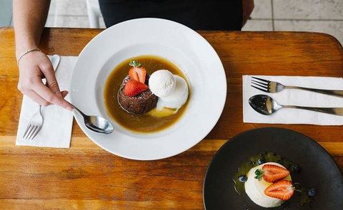 Sandbar - Southport Accommodation 5