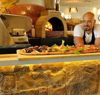 Terranova Bar Restaurant - Accommodation Southport