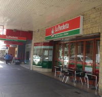 La Porchetta - Southport Accommodation