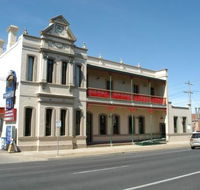 Mitchell River Tavern - Accommodation Southport