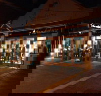 The Naked Tree - Cafe Restaurant - Southport Accommodation