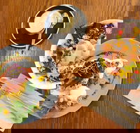 Wolf On Murray - Southport Accommodation