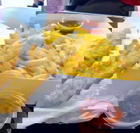 Dory's Fish And Chippery - Southport Accommodation