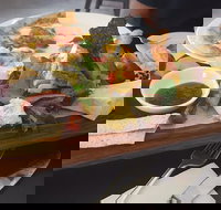 Flynn's Bistro - Southport Accommodation