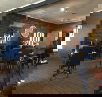 The Darnum Hotel Pub - Accommodation Southport