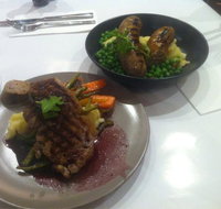 The Flag - Accommodation Southport