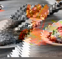 The Royal Hotel Drouin - Accommodation Southport